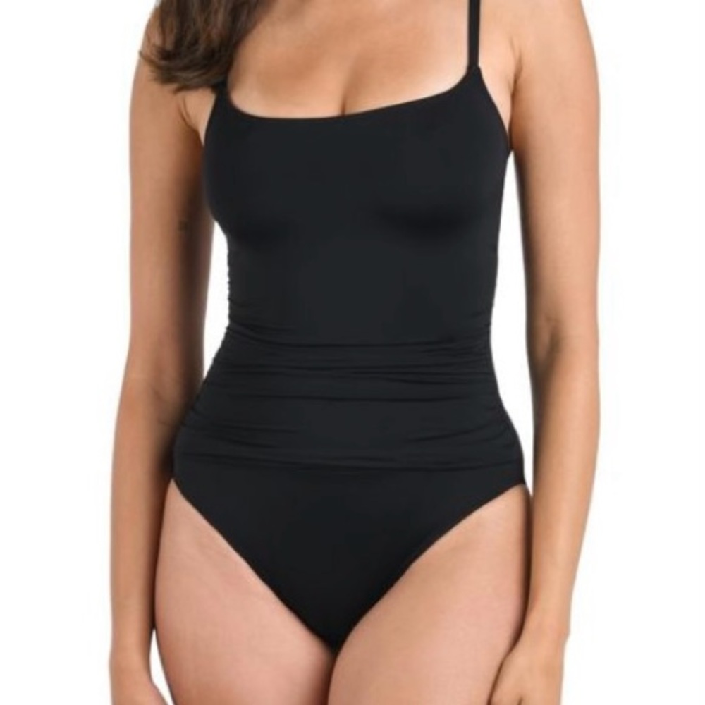 La Blanca Women's One Piece Swimsuit Island Goddess Shirred Side Women's Bathing - Picture 3 of 5